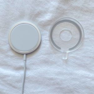 Apple magsafe charger Original with protector.